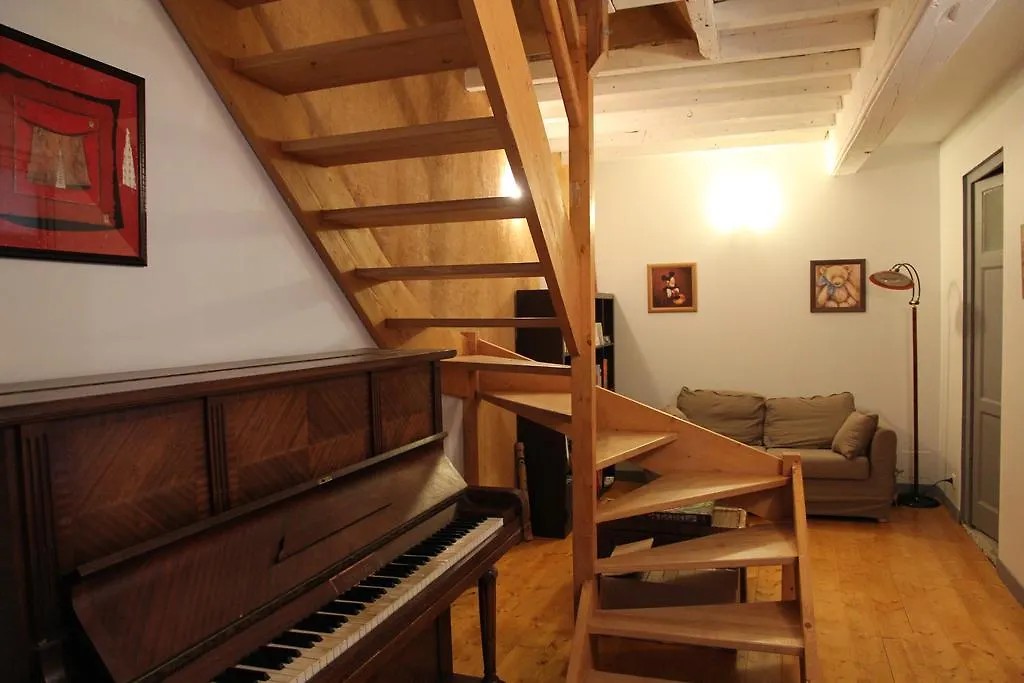 La Grange Des Griottiers Bed & Breakfast Saint-Priest  3*, Saint-Priest (Rhone)